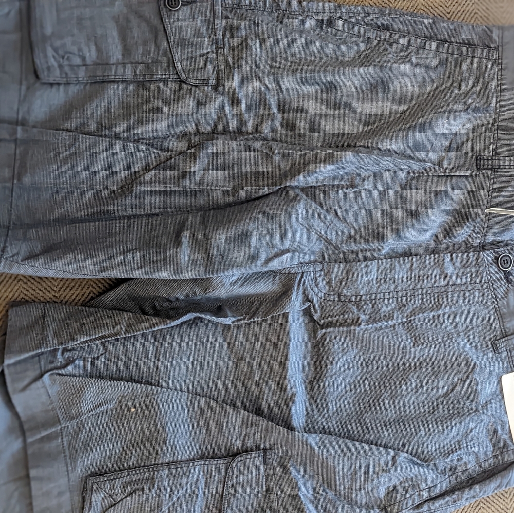 Joseph Abboud Shorts Blue and White 38